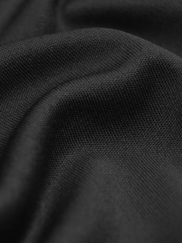 100% POLIÉSTER 611-DRY-FIT